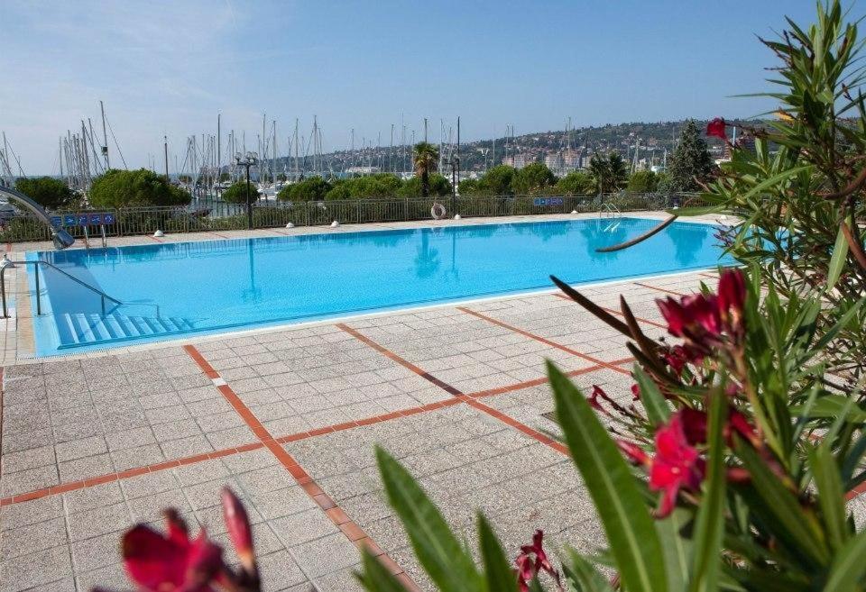Floating House Mm, Marina Portorozヴィラ エクステリア 写真